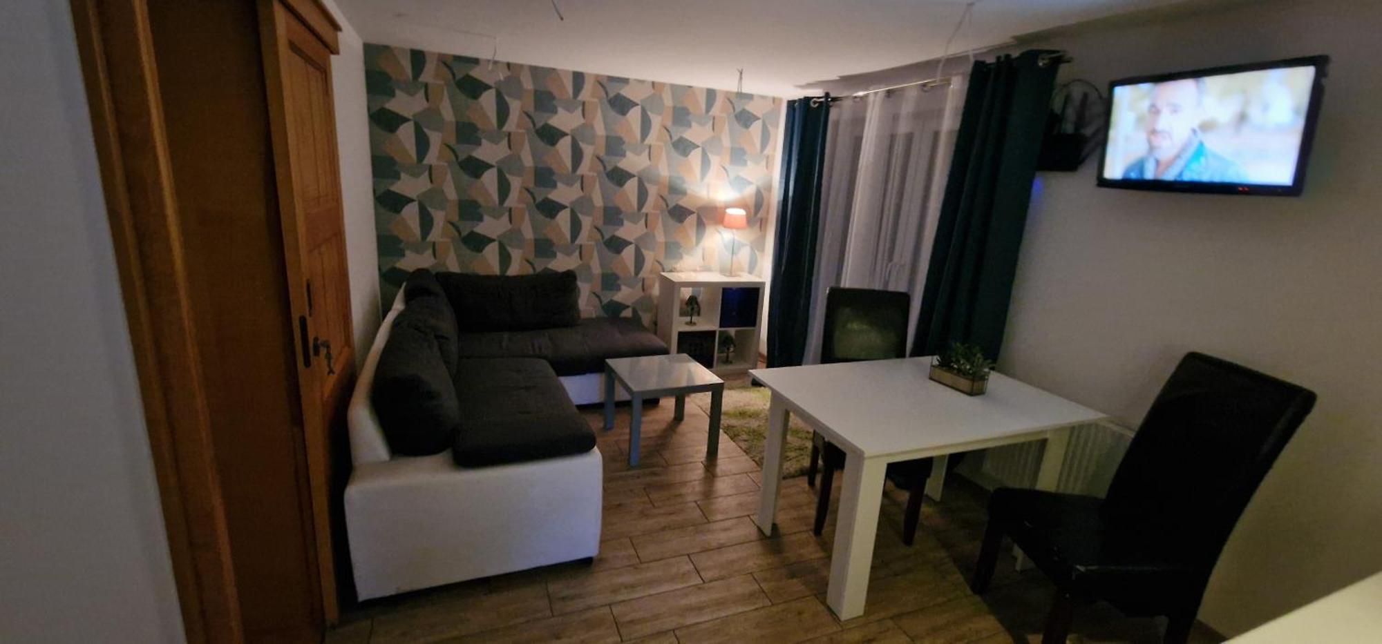 Cudowny Zakatek Z Ogrodem I Basenem Apartment Bukwica  Ruang foto