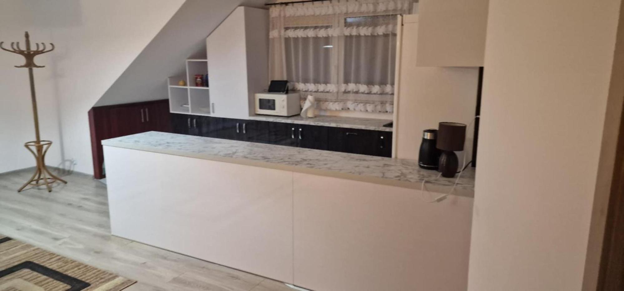 Cudowny Zakatek Z Ogrodem I Basenem Apartment Bukwica  Bagian luar foto